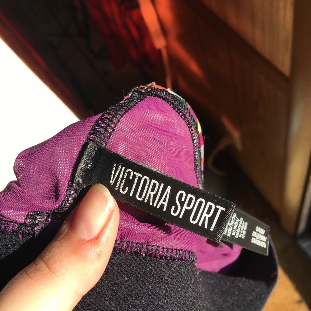 Women’s Victoria secret sport sports bra - Picture 2 of 16